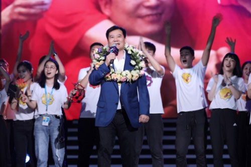 張近東20年堅(jiān)持辦蘇寧之夏，成功企業(yè)家都離不開(kāi)這些特質(zhì)