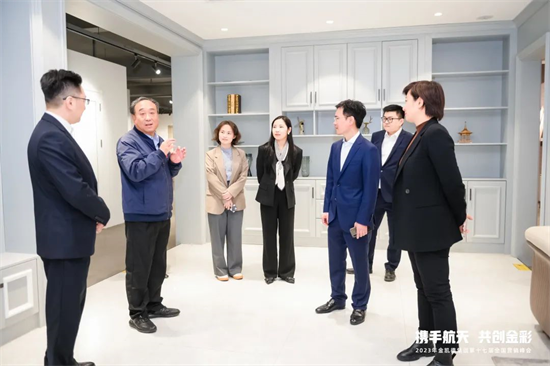 門業(yè)品牌熱烈歡迎航天專家，成為“中國航天ASES官方合作門業(yè)品牌”