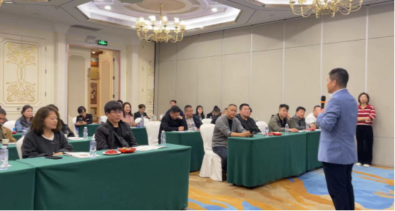 庫(kù)勒五金2024品牌新篇章：高炮廣告席卷廣東，客戶盛贊智能工廠