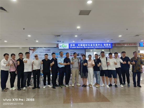 安晨無(wú)縫焊接系統(tǒng)門窗：跟隨商會(huì)考察團(tuán)，探索東南亞市場(chǎng)